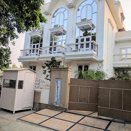 Hotel Exotica Leisure Valley Gurgaon Exterior foto