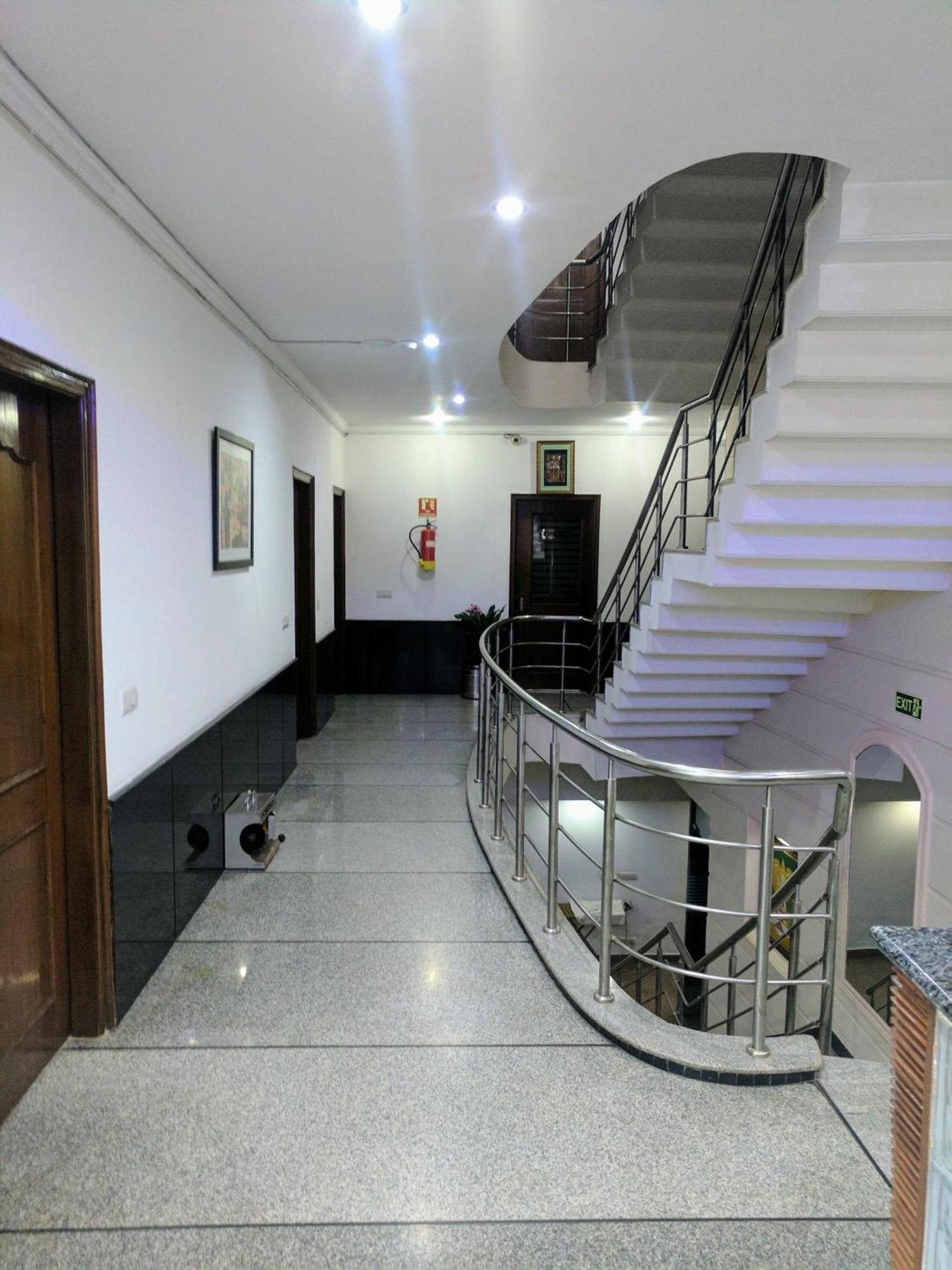 Hotel Exotica Leisure Valley Gurgaon Exterior foto